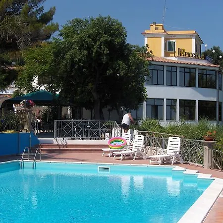 Piccolo Paradiso Di 3*