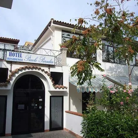 Piccolo Paradiso Di Szálloda 3*