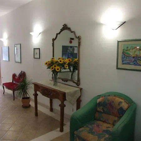 Piccolo Paradiso Di Szálloda