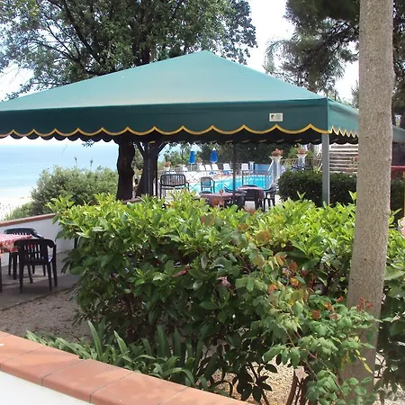 Piccolo Paradiso Di