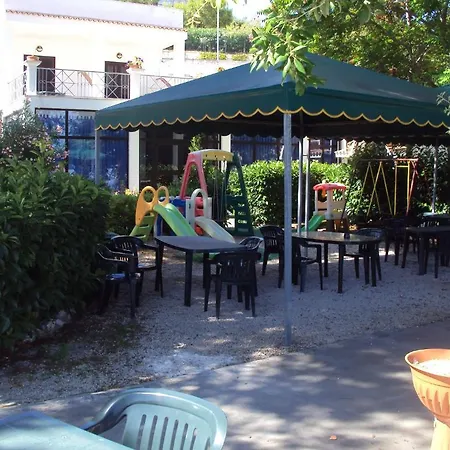 Piccolo Paradiso Di 3*
