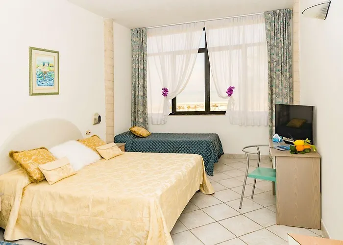 Piccolo Paradiso Di Otel 3*