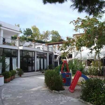 Hotel Piccolo Paradiso Di Rodi Garganico