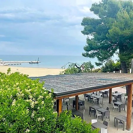 Piccolo Paradiso Di Hotel 3*