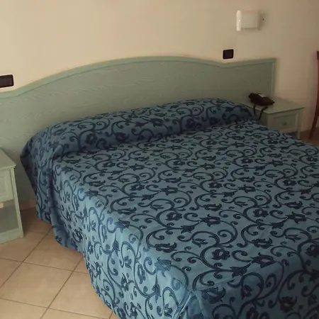 Piccolo Paradiso Di 3*